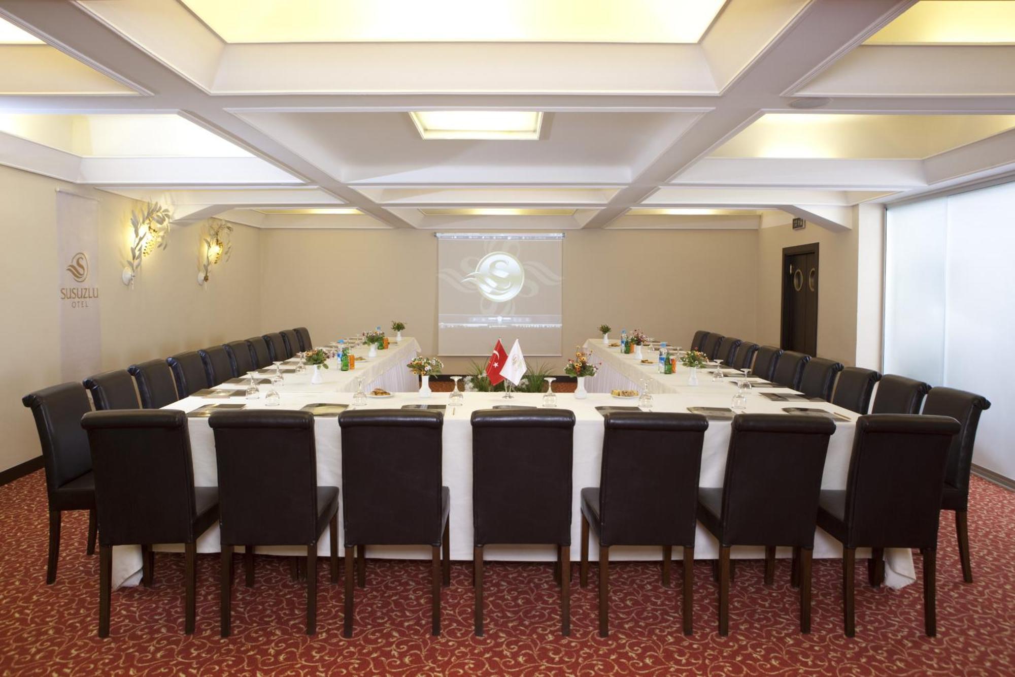 Susuzlu Atlantis Hotel Σμύρνη Εξωτερικό φωτογραφία